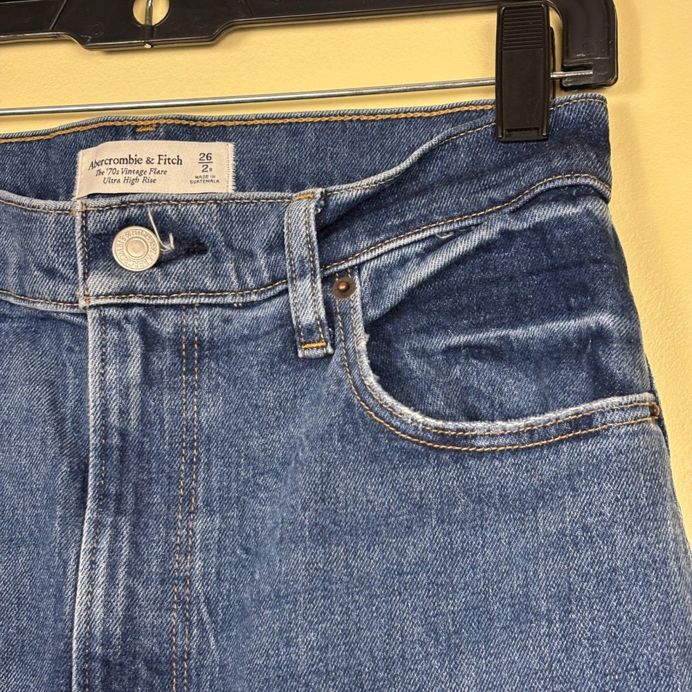 ABERCROMBIE & FITCH Ultra High Rise 70s Flare Jeans Dark Wash Blue Women Size 26 - Picture 6 of 14